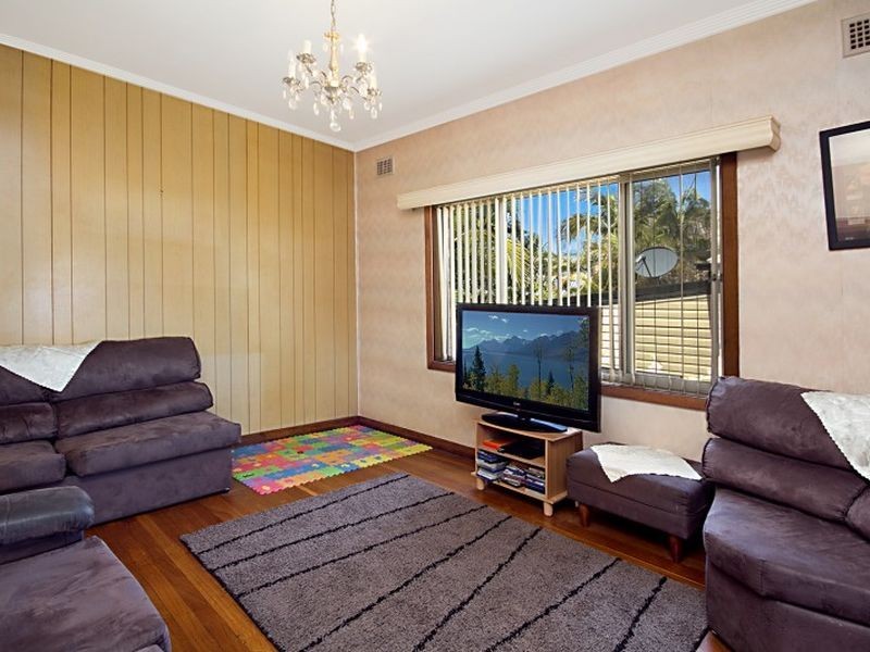 52 Vista Parade, Belmont NSW 2280