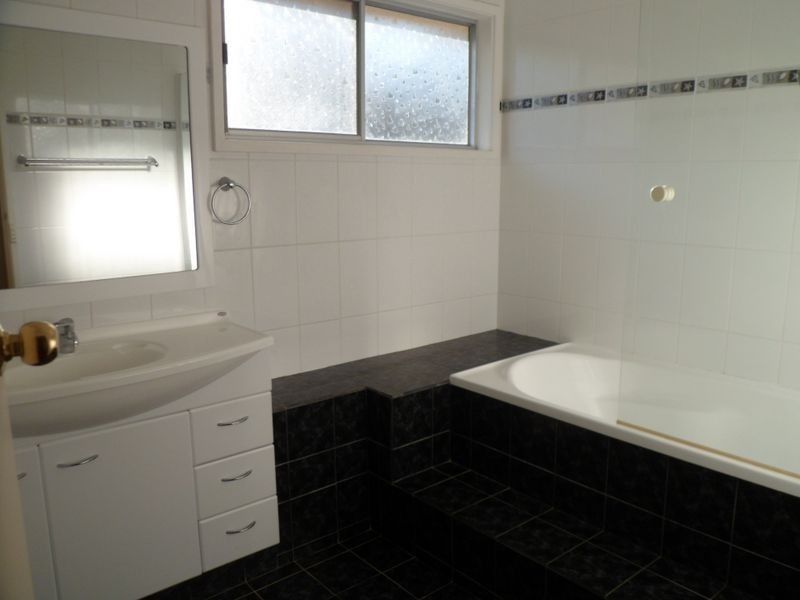 1 Tamar Street, Belmont North NSW 2280