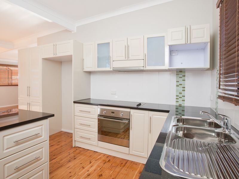 3 Albert Street, Valentine NSW 2280