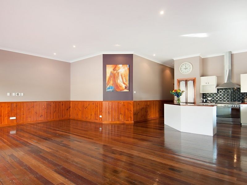 36 Albert Street, Belmont NSW 2280