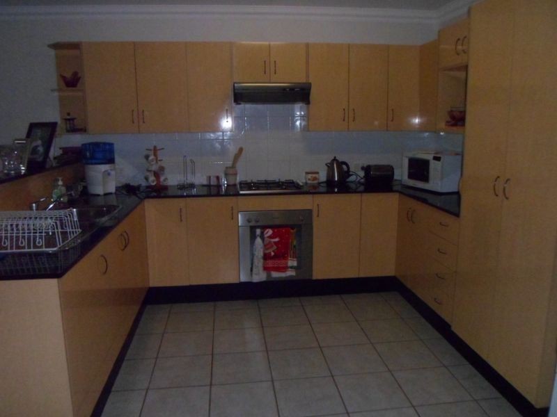 1 Laurina Cove, Valentine NSW 2280