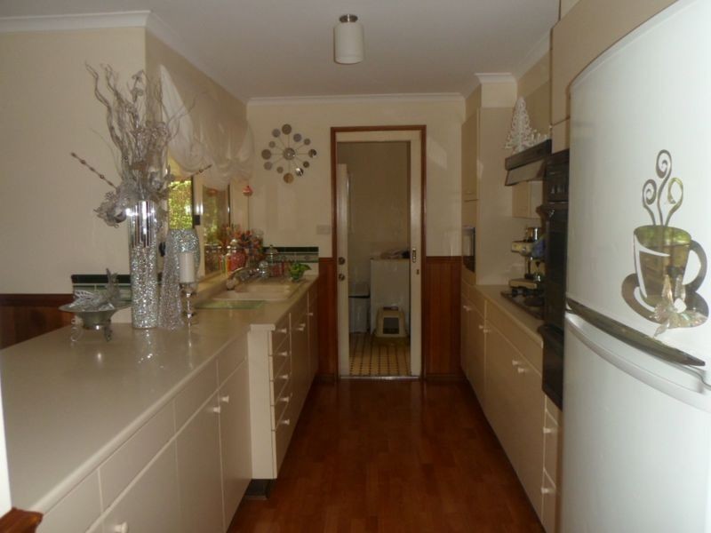 4 Genoa Close, Belmont NSW 2280