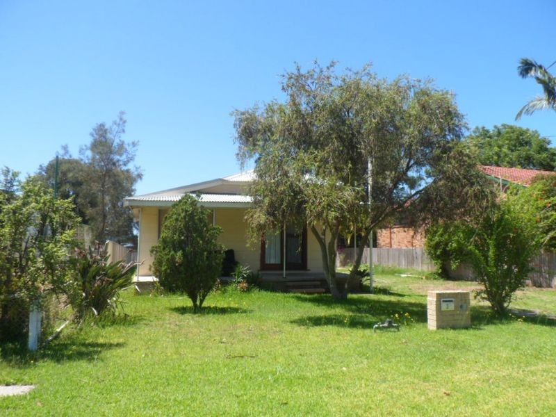 34 Lakeside Drive, Swansea NSW 2281
