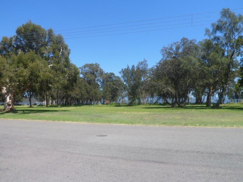 34 Lakeside Drive, Swansea NSW 2281
