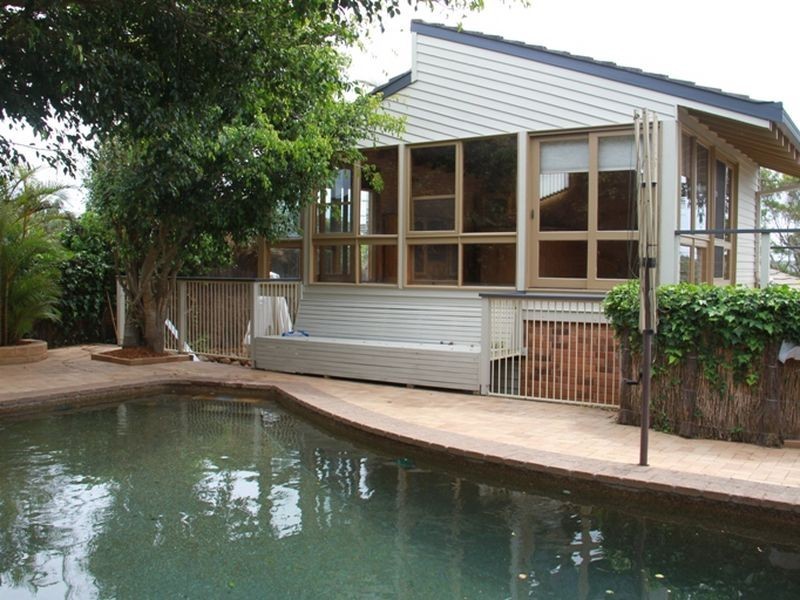 2 Alison Street, Redhead NSW 2290