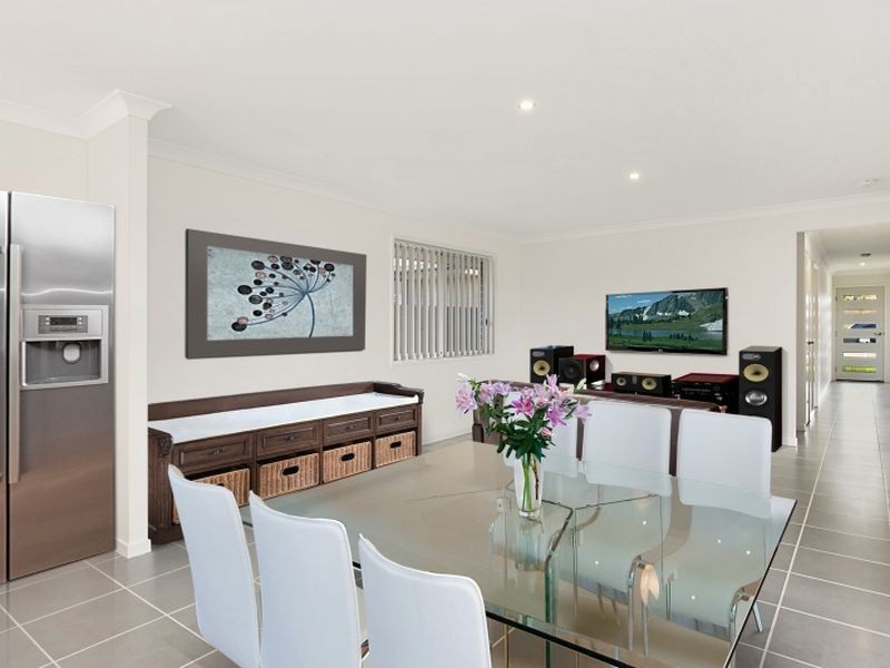 58 McKeachies Drive, Aberglasslyn NSW 2320