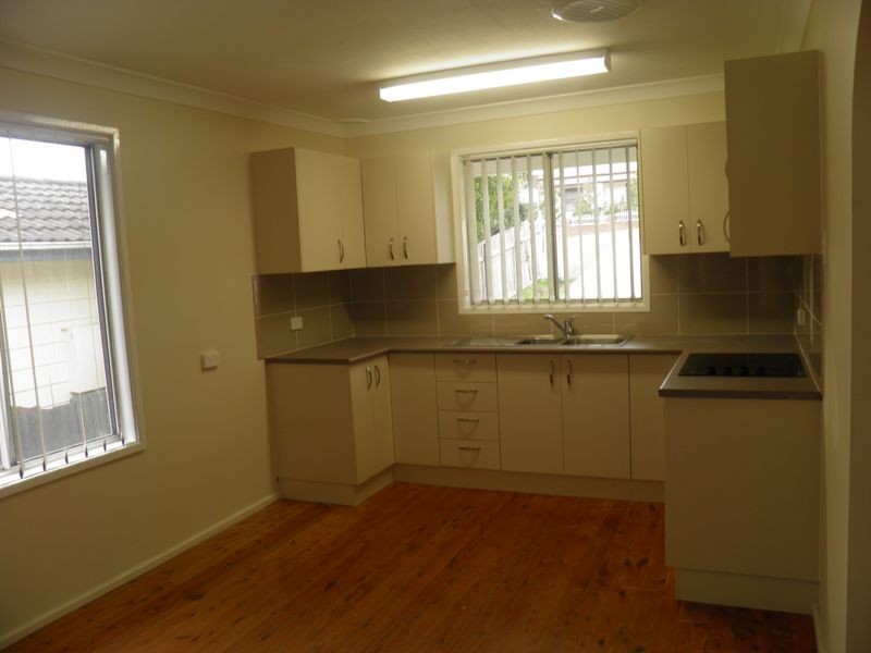 13 Railway Street, Dudley NSW 2290