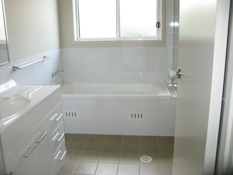 15 Emory Place, Cameron Park NSW 2285