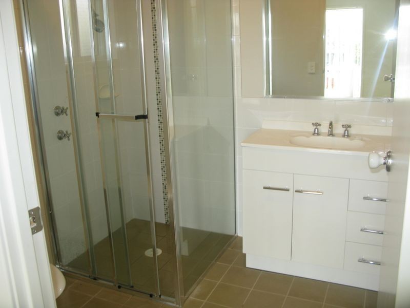 15 Emory Place, Cameron Park NSW 2285