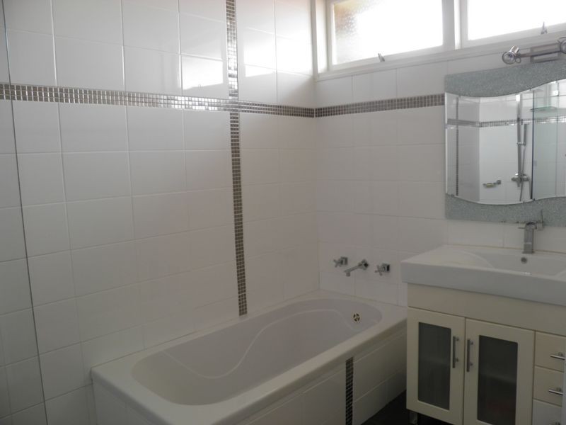 20 Harry Street, Belmont South NSW 2280