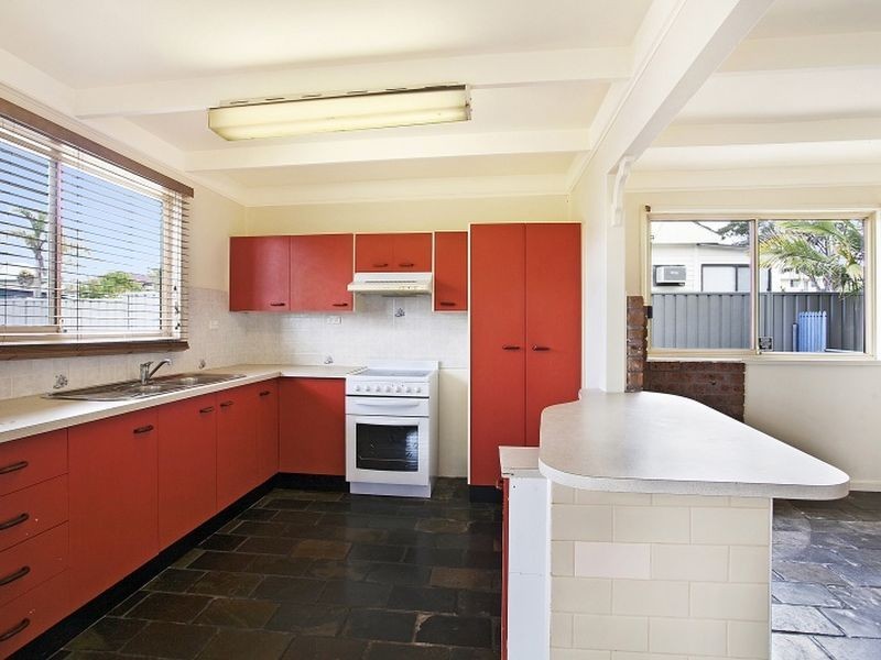 5 Colliery Street, Belmont North NSW 2280