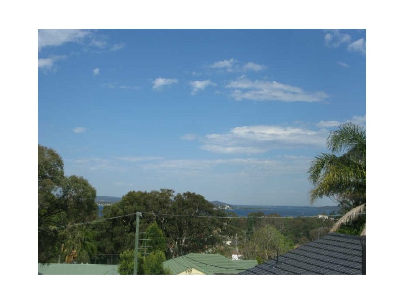 19 Aylward Street, Belmont NSW 2280