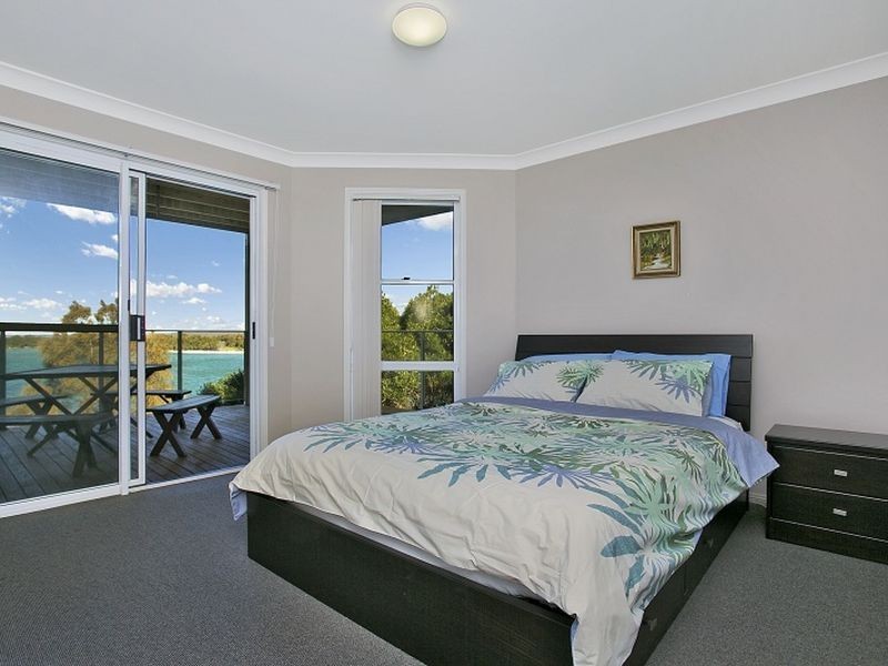 192 Marks Point Road, Marks Point NSW 2280
