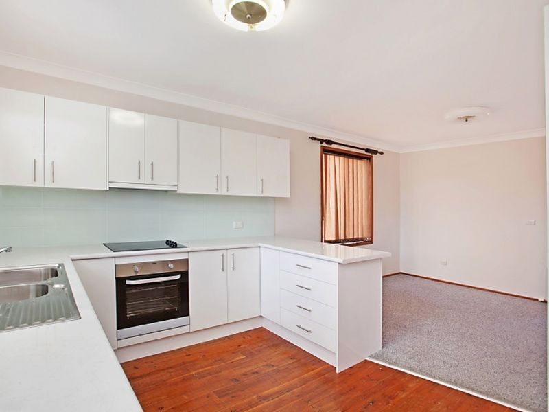 33 Crown Street, Belmont NSW 2280