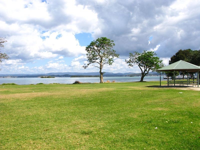 22 Lakeview Parade, Pelican NSW 2281
