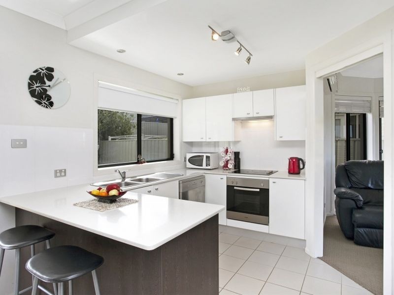 6 Siloam Drive, Belmont North NSW 2280