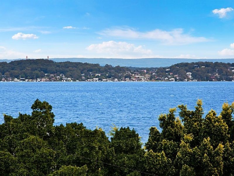 403/13 Cnr Sharp & Edgar Streets, Belmont NSW 2280