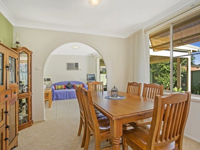 17 Palm Court, Warners Bay NSW 2282