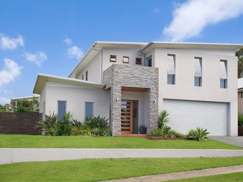 9 Franciska Close, Floraville NSW 2280