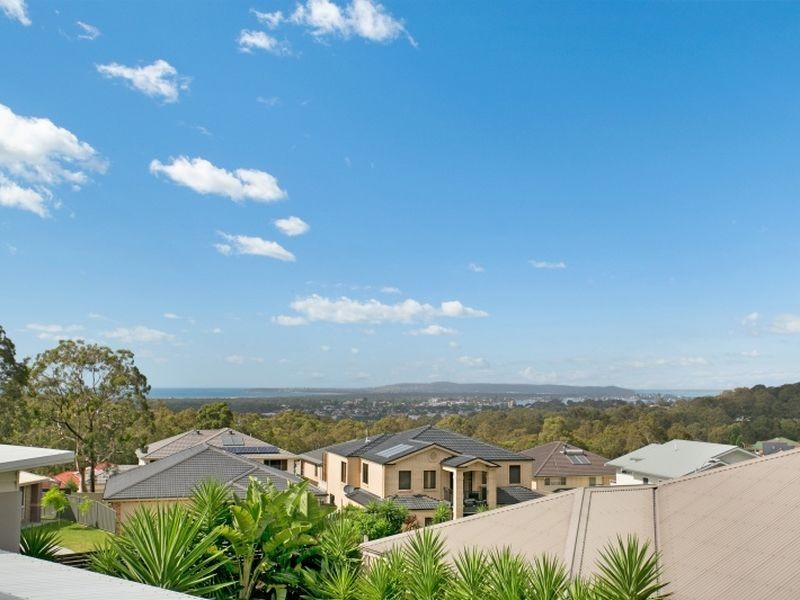 9 Franciska Close, Floraville NSW 2280