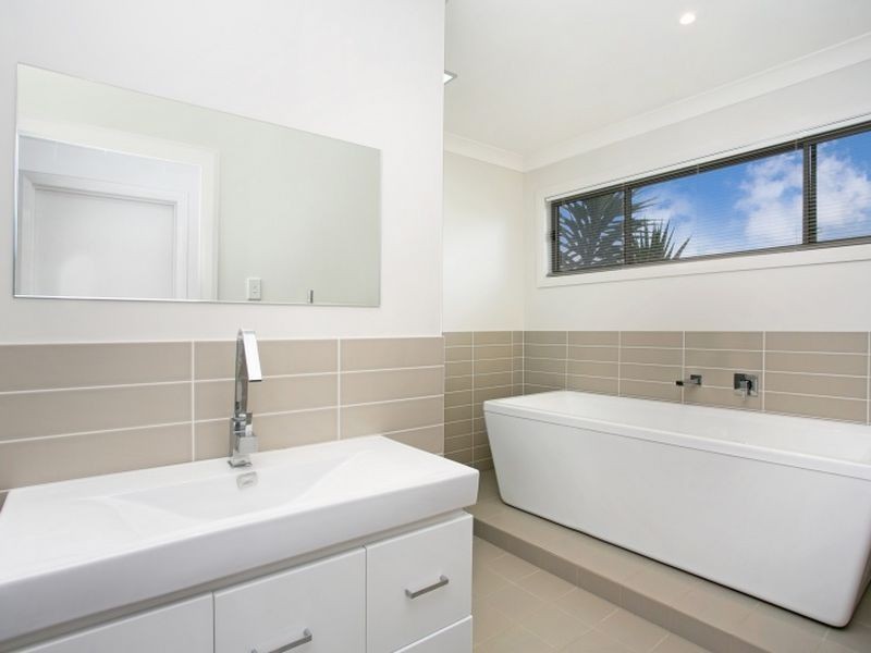 9 Franciska Close, Floraville NSW 2280