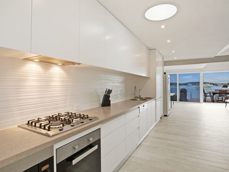 21 Marks Parade, Marks Point NSW 2280