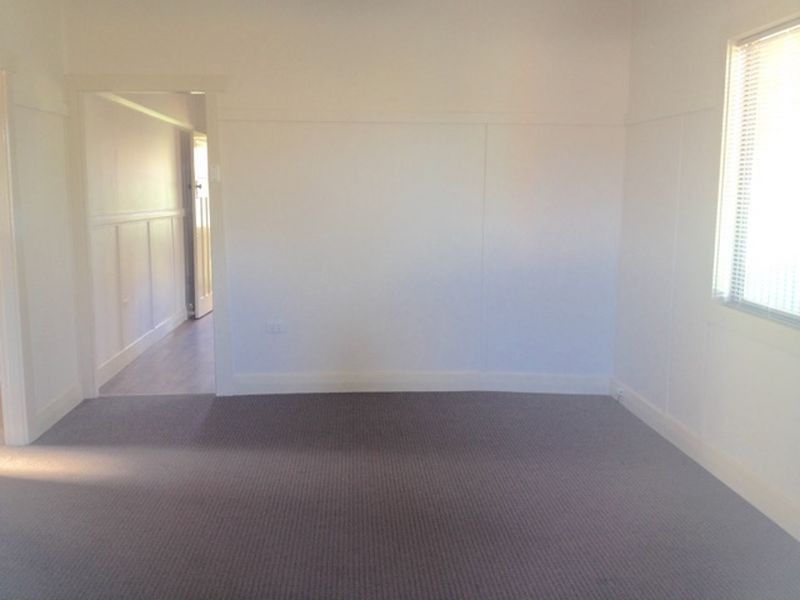 81 Marks Point Road, Marks Point NSW 2280