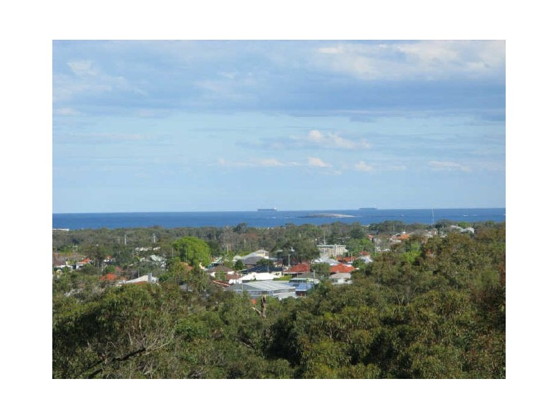 42 Park Royal Drive, Floraville NSW 2280
