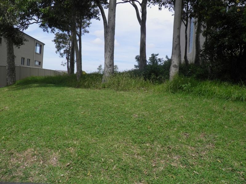 11 Meridian Close, Belmont NSW 2280