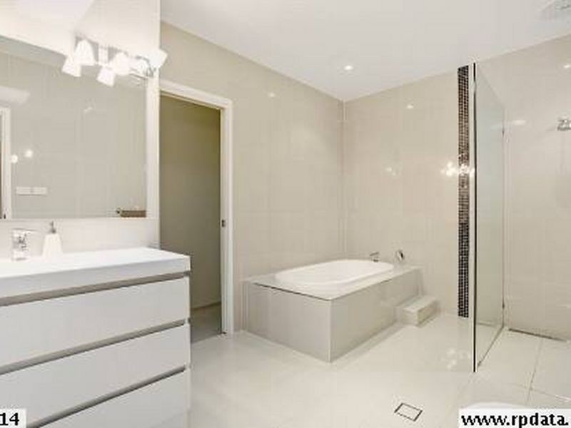 61 Bayview Street, Warners Bay NSW 2282