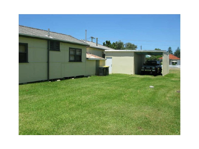 31 Emily Street, Marks Point NSW 2280