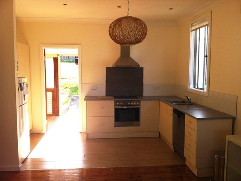 87 Old Belmont Rd, Belmont North NSW 2280