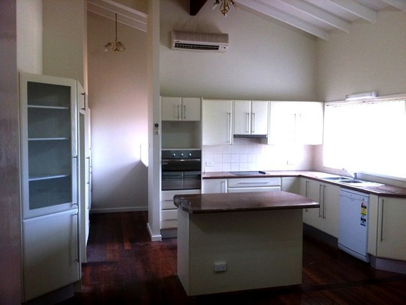 2 Haig Street, Belmont NSW 2280