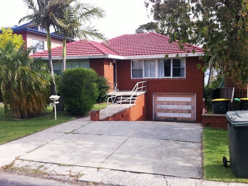 48 Crown Street, Belmont NSW 2280