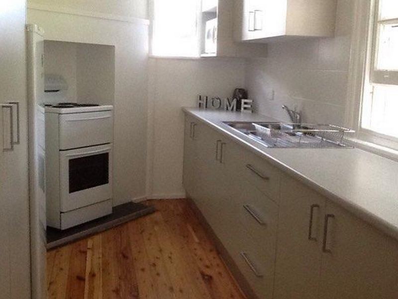 35 Deane Street, Belmont NSW 2280