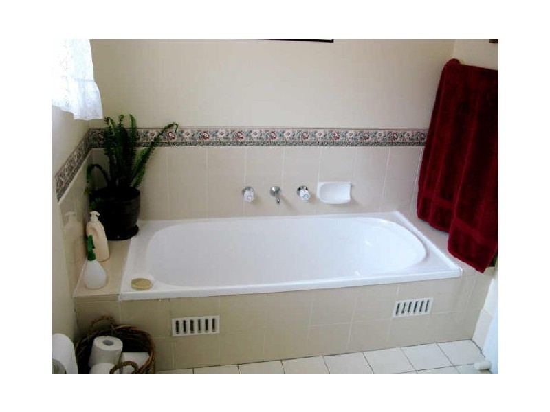 2/28 Emily Street, Marks Point NSW 2280