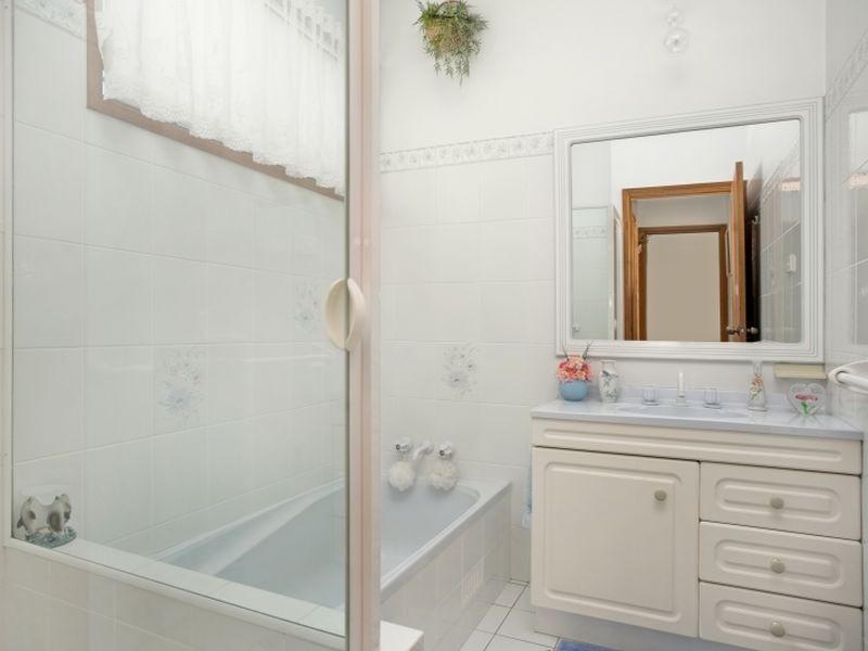 31 Henry Street, Belmont NSW 2280