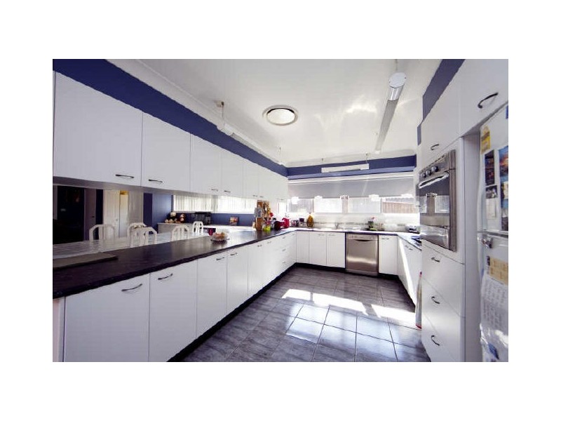 8 Coolac Close, Charlestown NSW 2290