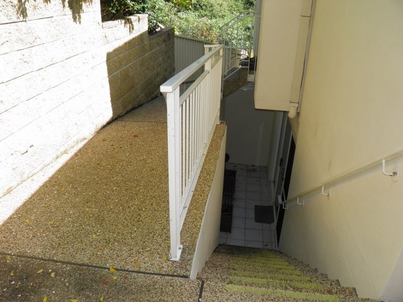4/24 Bareki Road, Eleebana NSW 2282