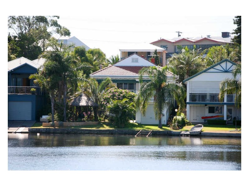 53 Walter Street, Belmont NSW 2280