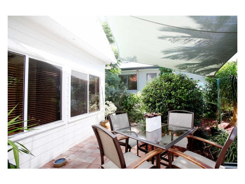 53 Walter Street, Belmont NSW 2280