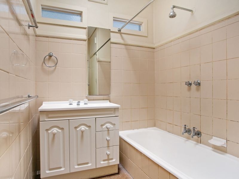 38 Vista Parade, Belmont NSW 2280