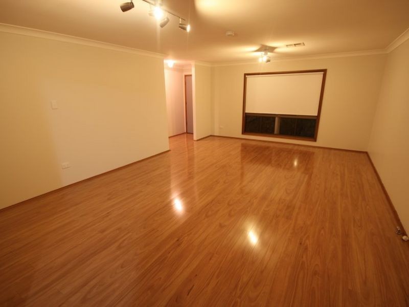 10 Corwen Close, Cardiff South NSW 2285