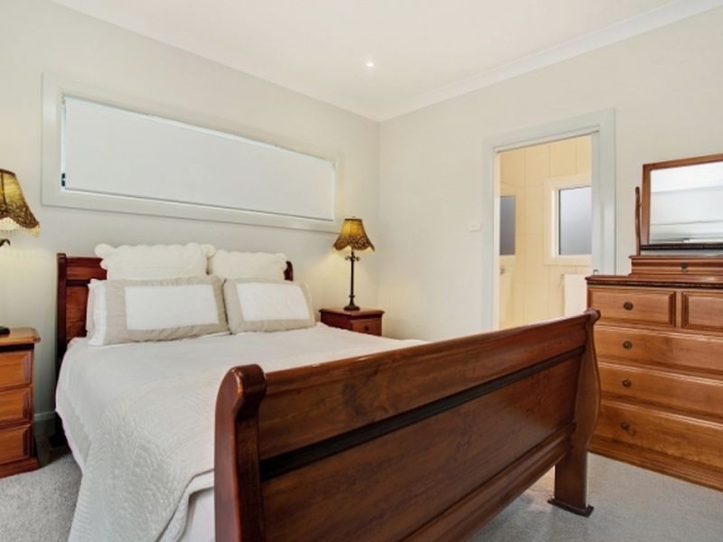 7 Crown Street, Belmont NSW 2280