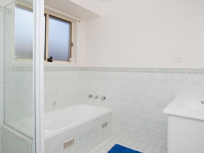 22 Cavalier Crescent, Valentine NSW 2280