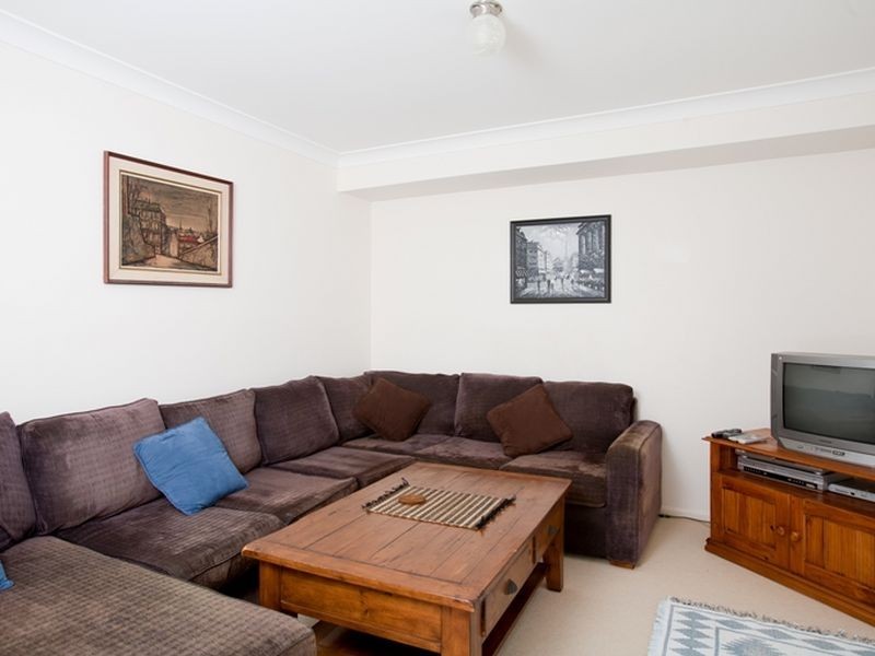 22 Cavalier Crescent, Valentine NSW 2280