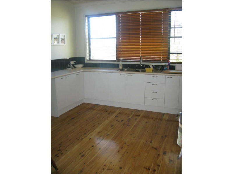 103 Wommara Avenue, Belmont North NSW 2280