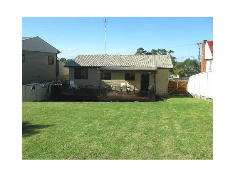 103 Wommara Avenue, Belmont North NSW 2280