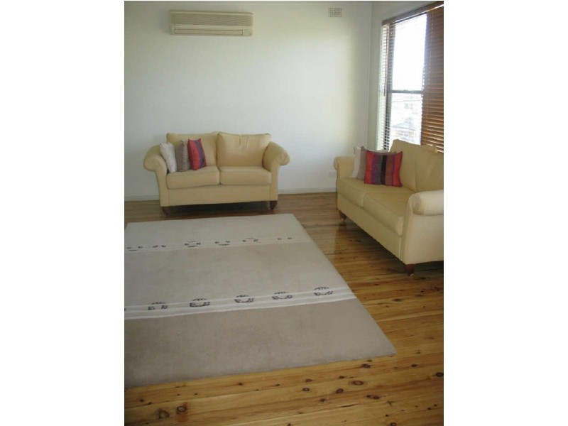 103 Wommara Avenue, Belmont North NSW 2280