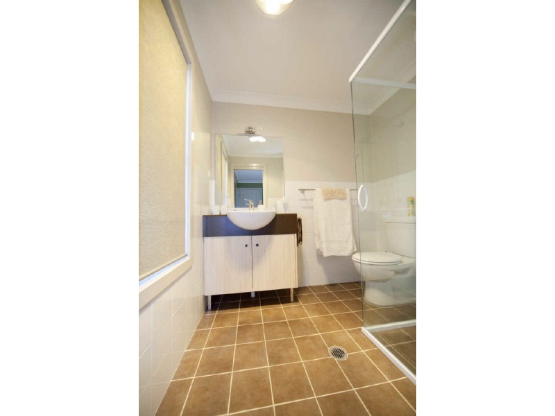 17 Heron Place, Belmont NSW 2280